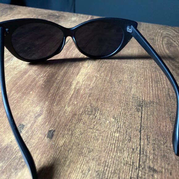 Women's Black Matte Finish Cat Eye Sunglasses with Dark Lenses - Picture 7 of 8